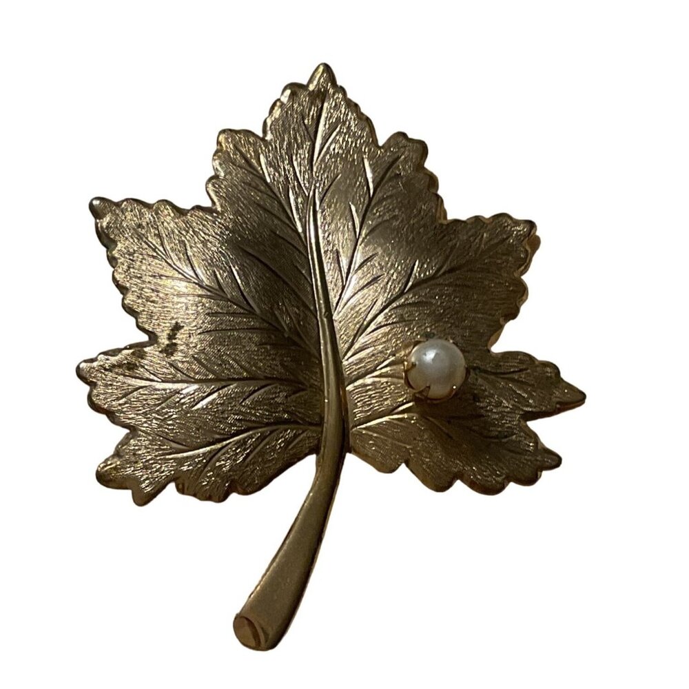 Vintage Sarah Coventry Gold Leaf Brooch With Faux Pearl Pin